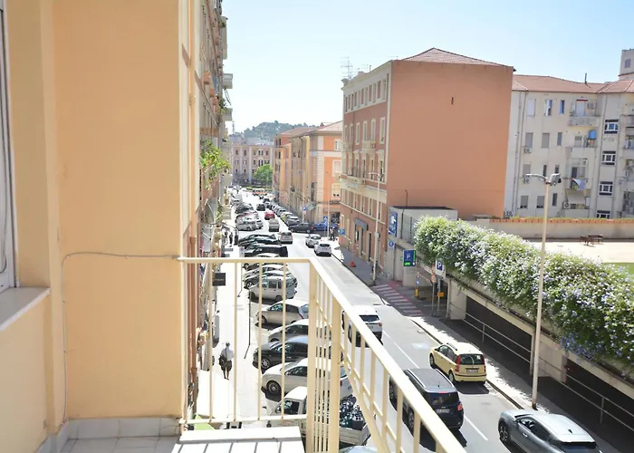 Monti Market House *
