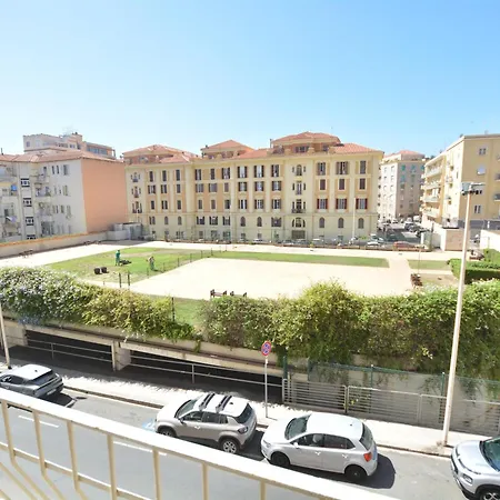 Апартаменты Monti Market House *